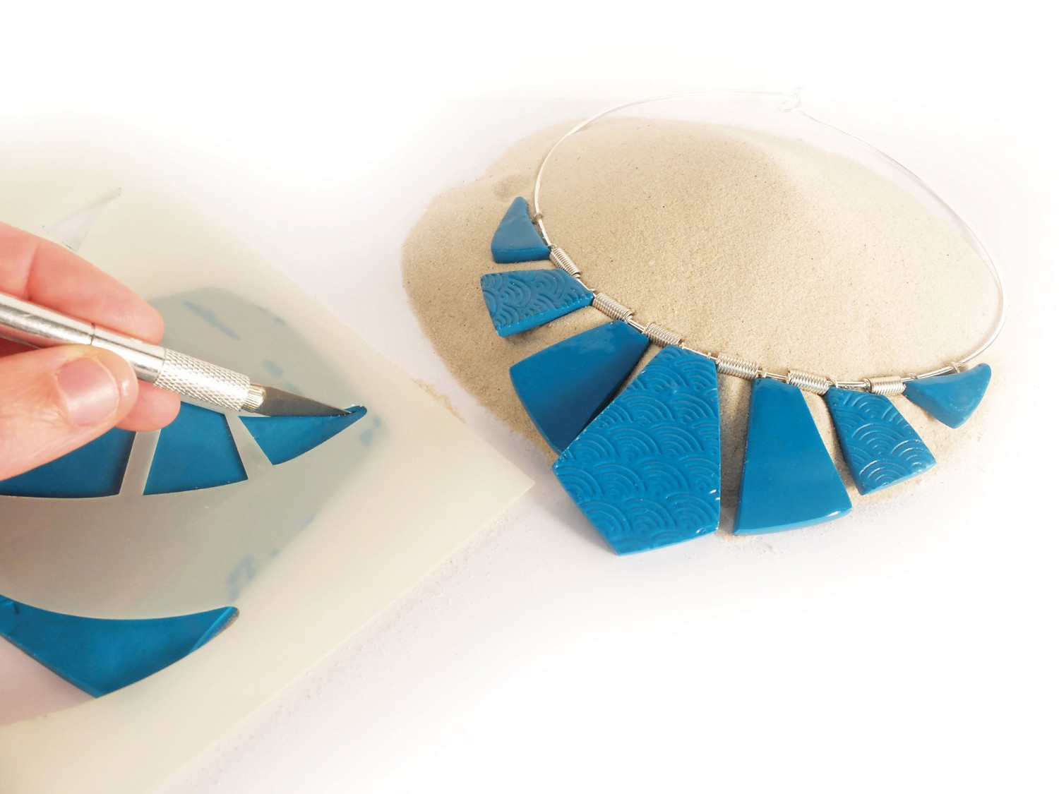 Emporte pièce 3D COLLIER EGYPTIEN pour la création de collier pour pâte  polymere.